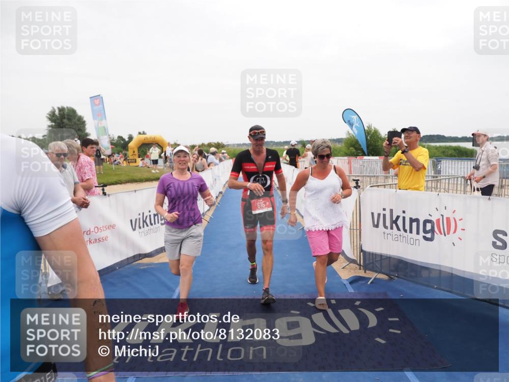 22.06.2025 - Viking Triathlon MichiJ http://msf.ph/oto/8132083 22.06.2025 15:43:03 Ziel 389, 615 meine-sportfotos.de