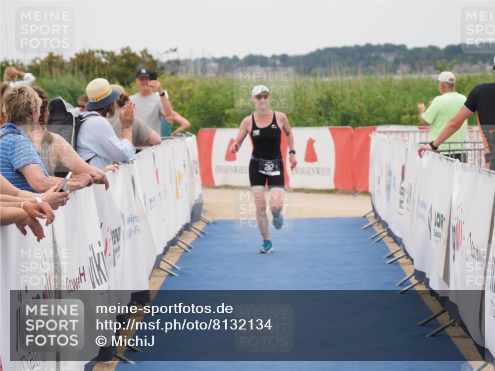 22.06.2025 - Viking Triathlon MichiJ http://msf.ph/oto/8132134 22.06.2025 15:43:33 Ziel 282 meine-sportfotos.de