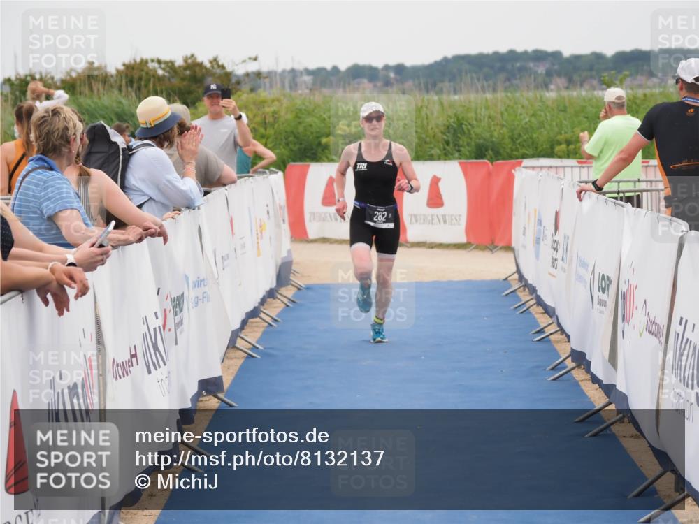 22.06.2025 - Viking Triathlon MichiJ http://msf.ph/oto/8132137 22.06.2025 15:43:34 Ziel 282 meine-sportfotos.de