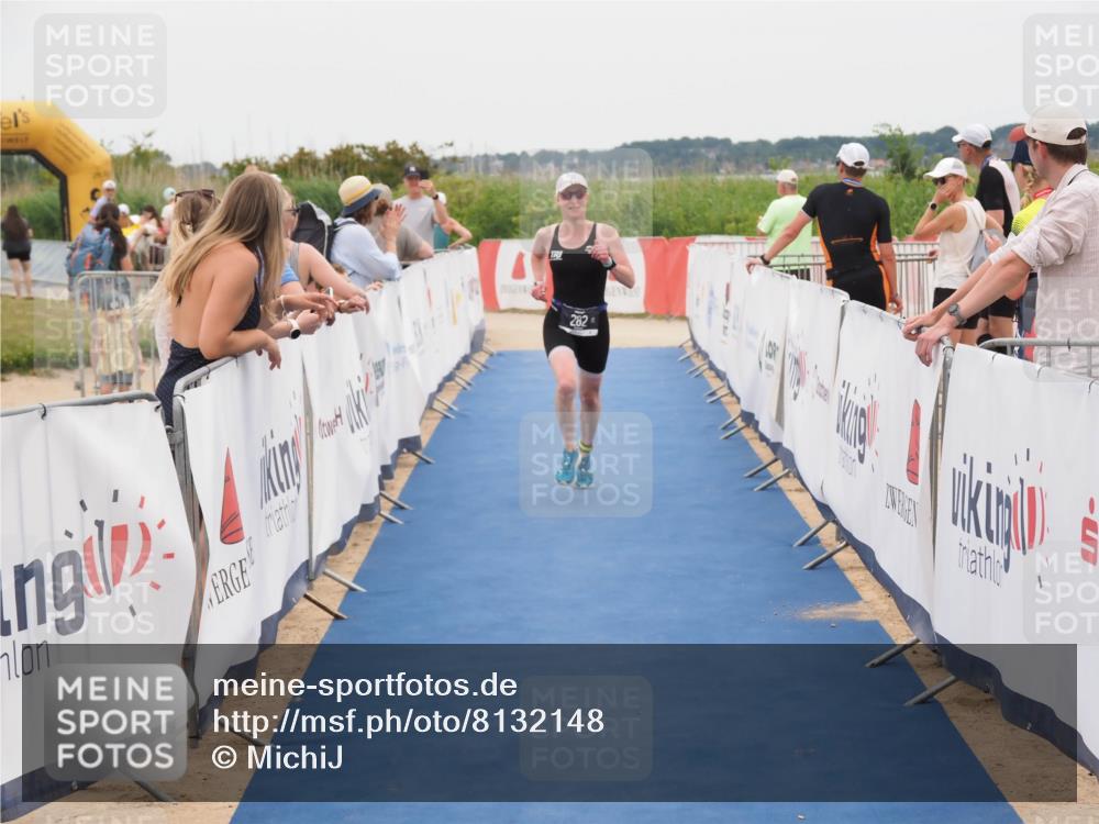22.06.2025 - Viking Triathlon MichiJ http://msf.ph/oto/8132148 22.06.2025 15:43:35 Ziel 282 meine-sportfotos.de