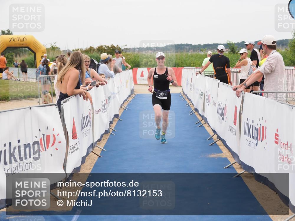 22.06.2025 - Viking Triathlon MichiJ http://msf.ph/oto/8132153 22.06.2025 15:43:36 Ziel 282 meine-sportfotos.de