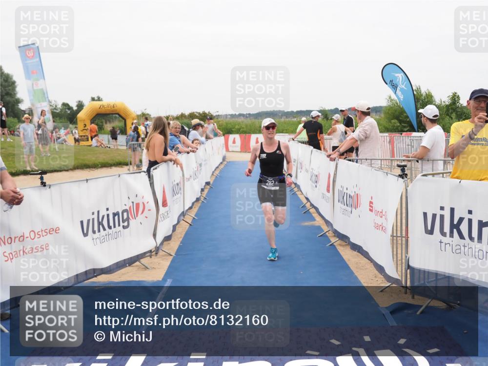 22.06.2025 - Viking Triathlon MichiJ http://msf.ph/oto/8132160 22.06.2025 15:43:36 Ziel 282 meine-sportfotos.de