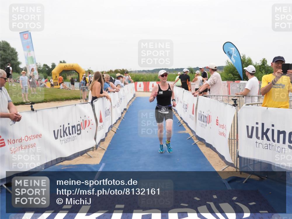 22.06.2025 - Viking Triathlon MichiJ http://msf.ph/oto/8132161 22.06.2025 15:43:37 Ziel 282 meine-sportfotos.de
