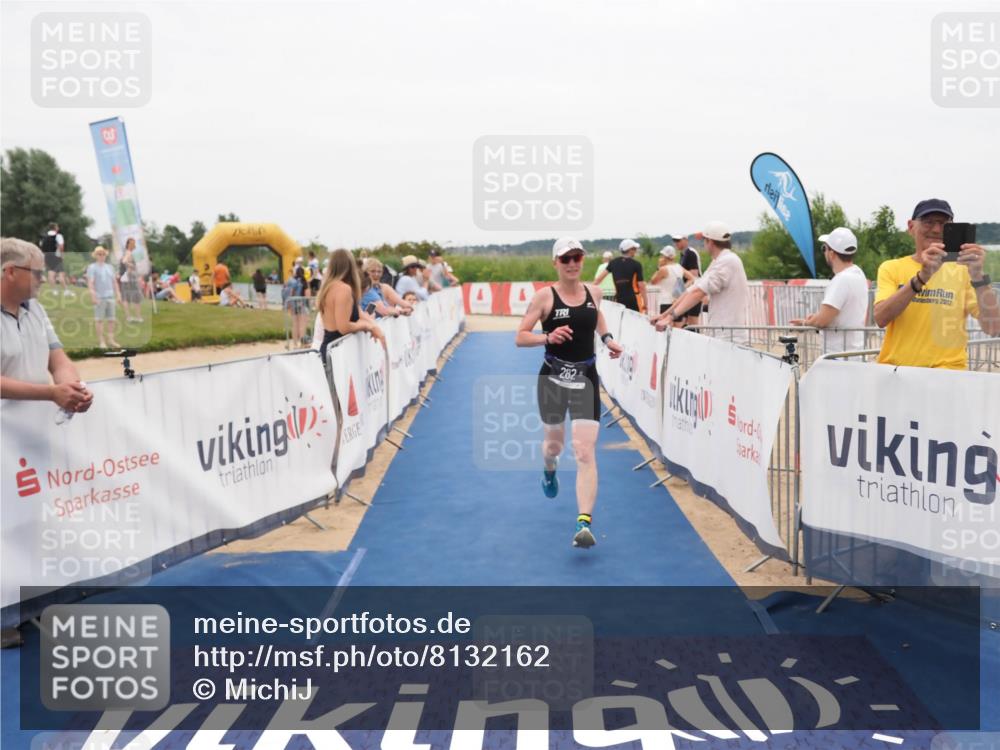 22.06.2025 - Viking Triathlon MichiJ http://msf.ph/oto/8132162 22.06.2025 15:43:37 Ziel 282 meine-sportfotos.de