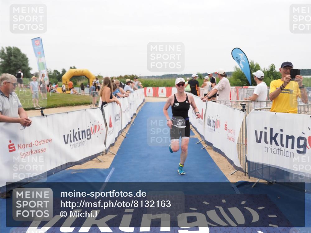 22.06.2025 - Viking Triathlon MichiJ http://msf.ph/oto/8132163 22.06.2025 15:43:37 Ziel 282 meine-sportfotos.de