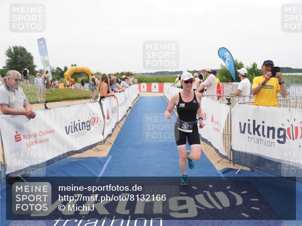 22.06.2025 - Viking Triathlon MichiJ http://msf.ph/oto/8132166 22.06.2025 15:43:37 Ziel 282 meine-sportfotos.de