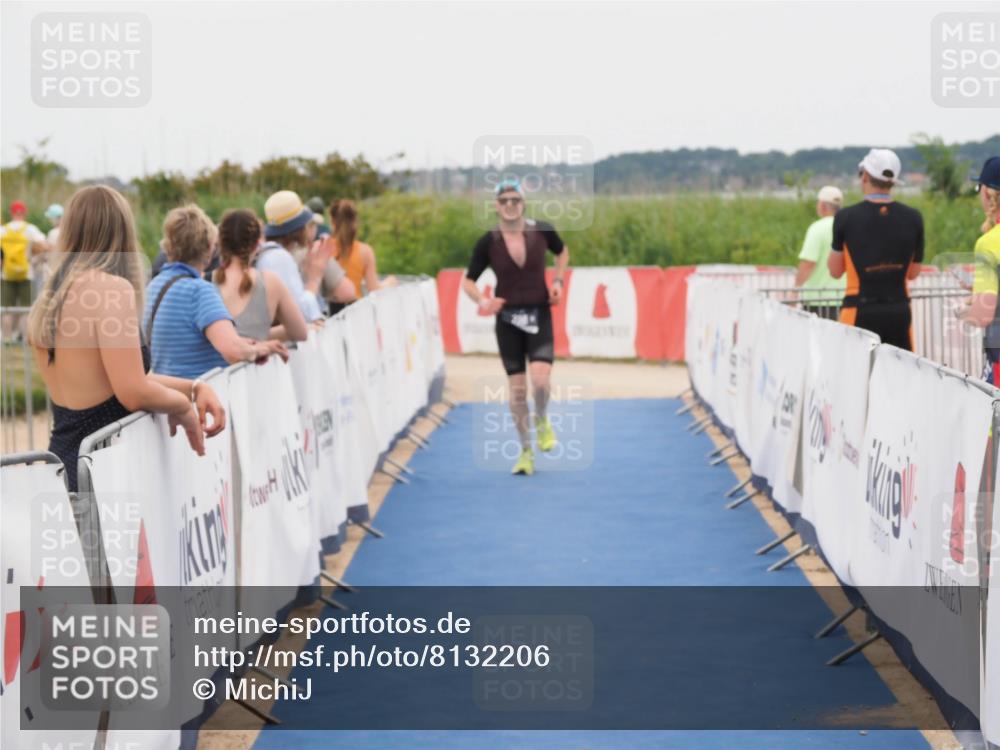 22.06.2025 - Viking Triathlon MichiJ http://msf.ph/oto/8132206 22.06.2025 15:44:22 Ziel 238 meine-sportfotos.de