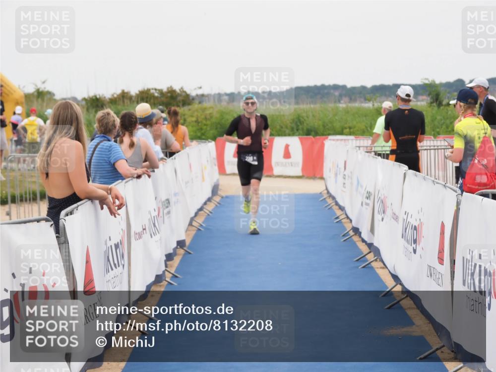22.06.2025 - Viking Triathlon MichiJ http://msf.ph/oto/8132208 22.06.2025 15:44:22 Ziel 238 meine-sportfotos.de