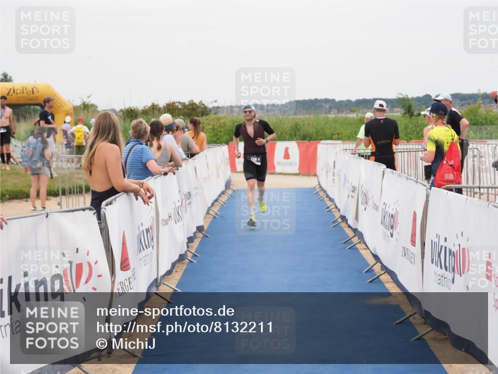 22.06.2025 - Viking Triathlon MichiJ http://msf.ph/oto/8132211 22.06.2025 15:44:23 Ziel 238 meine-sportfotos.de