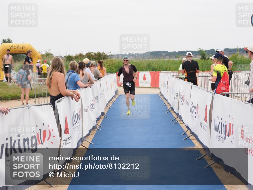 22.06.2025 - Viking Triathlon MichiJ http://msf.ph/oto/8132212 22.06.2025 15:44:23 Ziel 238 meine-sportfotos.de