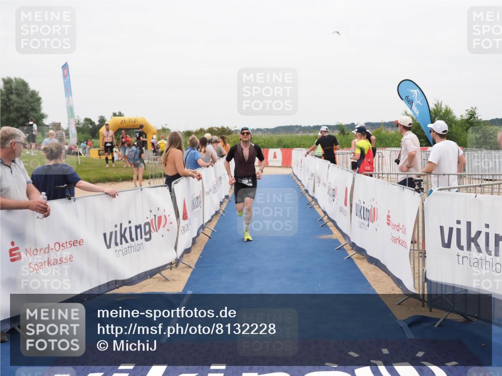 22.06.2025 - Viking Triathlon MichiJ http://msf.ph/oto/8132228 22.06.2025 15:44:25 Ziel 238 meine-sportfotos.de