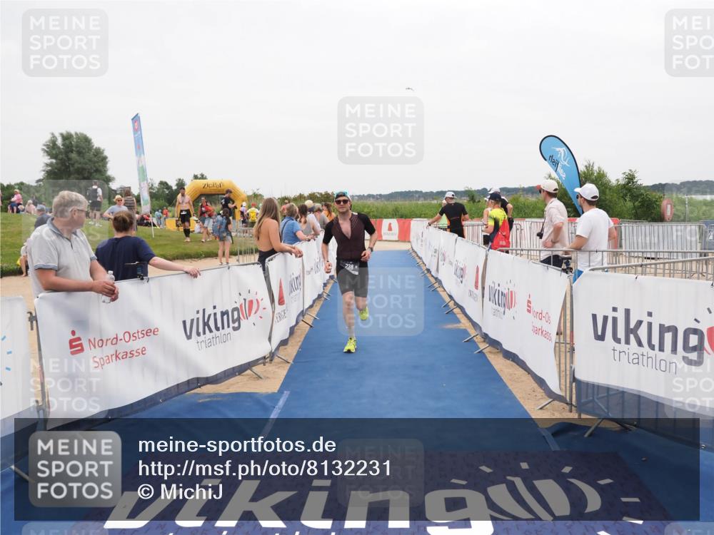 22.06.2025 - Viking Triathlon MichiJ http://msf.ph/oto/8132231 22.06.2025 15:44:25 Ziel 238 meine-sportfotos.de