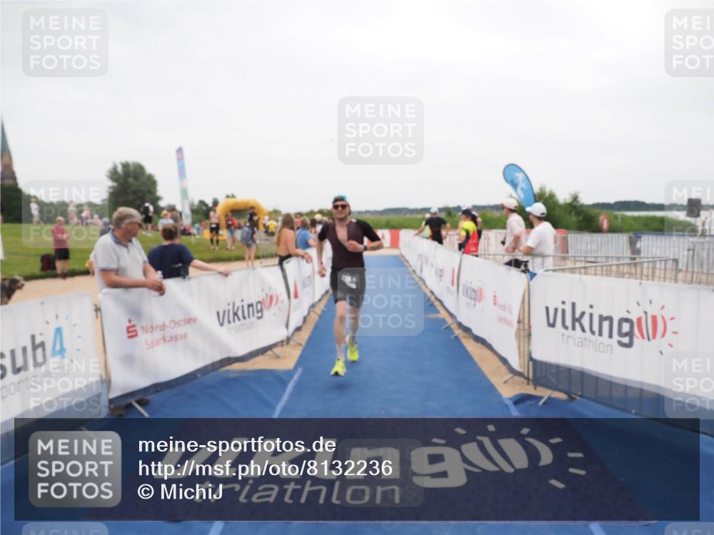 22.06.2025 - Viking Triathlon MichiJ http://msf.ph/oto/8132236 22.06.2025 15:44:26 Ziel 238 meine-sportfotos.de