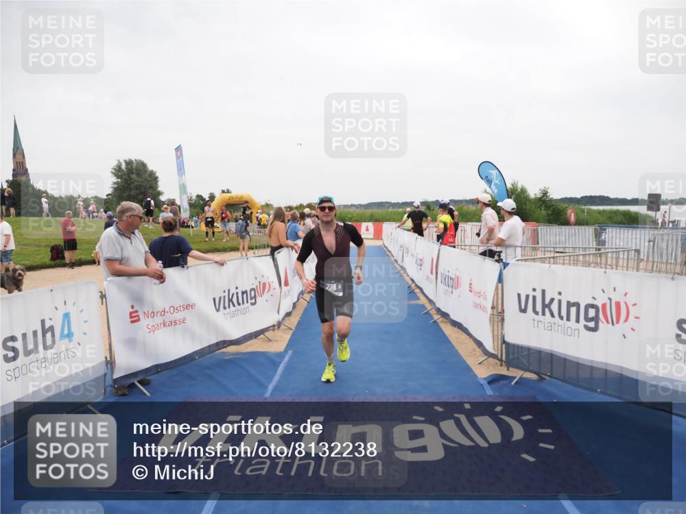 22.06.2025 - Viking Triathlon MichiJ http://msf.ph/oto/8132238 22.06.2025 15:44:26 Ziel 238 meine-sportfotos.de