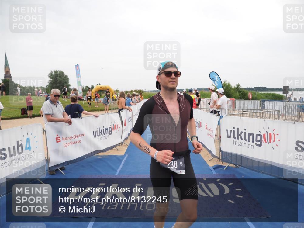 22.06.2025 - Viking Triathlon MichiJ http://msf.ph/oto/8132245 22.06.2025 15:44:27 Ziel 238 meine-sportfotos.de