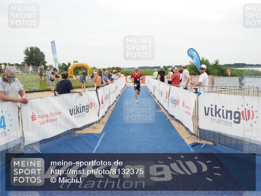 22.06.2025 - Viking Triathlon MichiJ http://msf.ph/oto/8132375 22.06.2025 15:45:08 Ziel 465, 511 meine-sportfotos.de