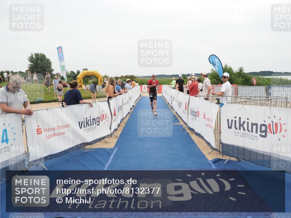 22.06.2025 - Viking Triathlon MichiJ http://msf.ph/oto/8132377 22.06.2025 15:45:08 Ziel 465, 511 meine-sportfotos.de