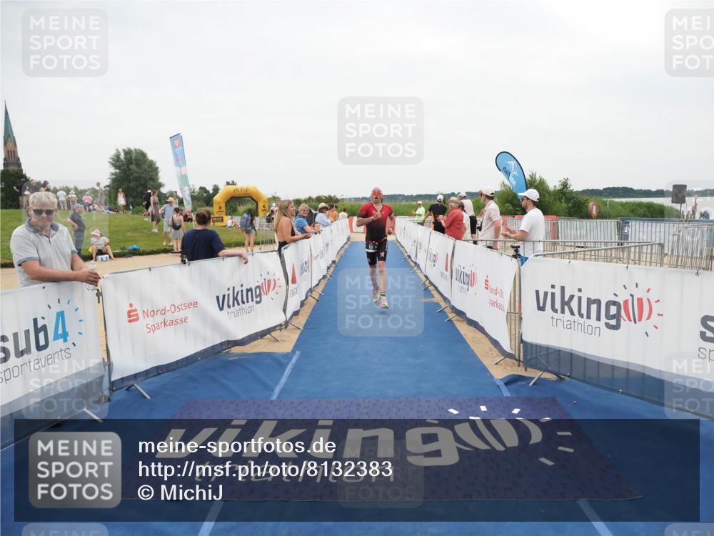 22.06.2025 - Viking Triathlon MichiJ http://msf.ph/oto/8132383 22.06.2025 15:45:09 Ziel 465, 511 meine-sportfotos.de