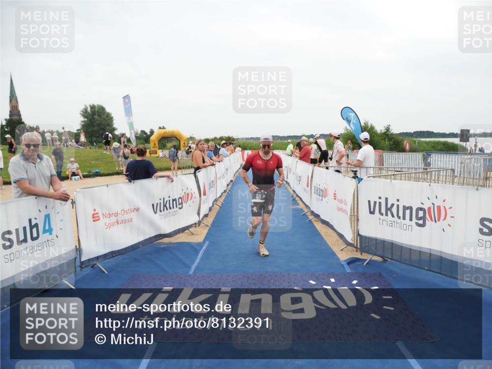 22.06.2025 - Viking Triathlon MichiJ http://msf.ph/oto/8132391 22.06.2025 15:45:10 Ziel 511 meine-sportfotos.de