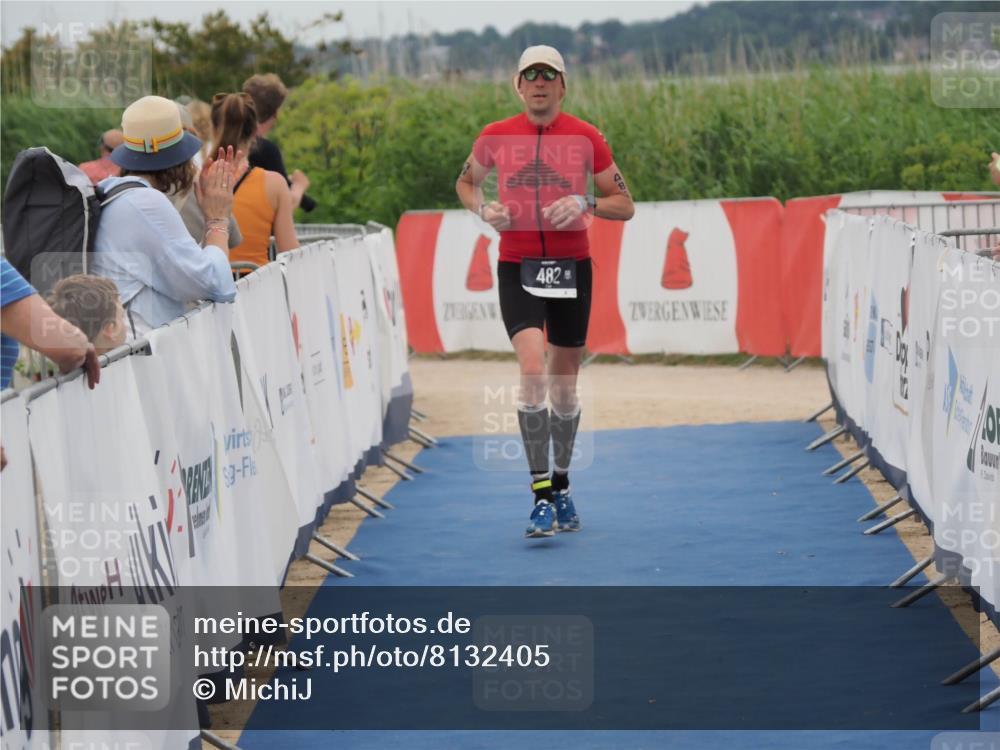 22.06.2025 - Viking Triathlon MichiJ http://msf.ph/oto/8132405 22.06.2025 15:45:39 Ziel 482 meine-sportfotos.de