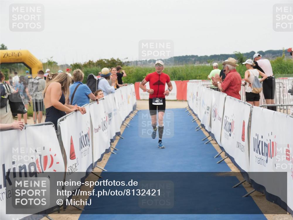 22.06.2025 - Viking Triathlon MichiJ http://msf.ph/oto/8132421 22.06.2025 15:45:41 Ziel 482 meine-sportfotos.de
