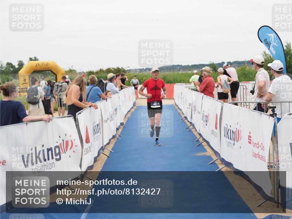 22.06.2025 - Viking Triathlon MichiJ http://msf.ph/oto/8132427 22.06.2025 15:45:42 Ziel 482 meine-sportfotos.de
