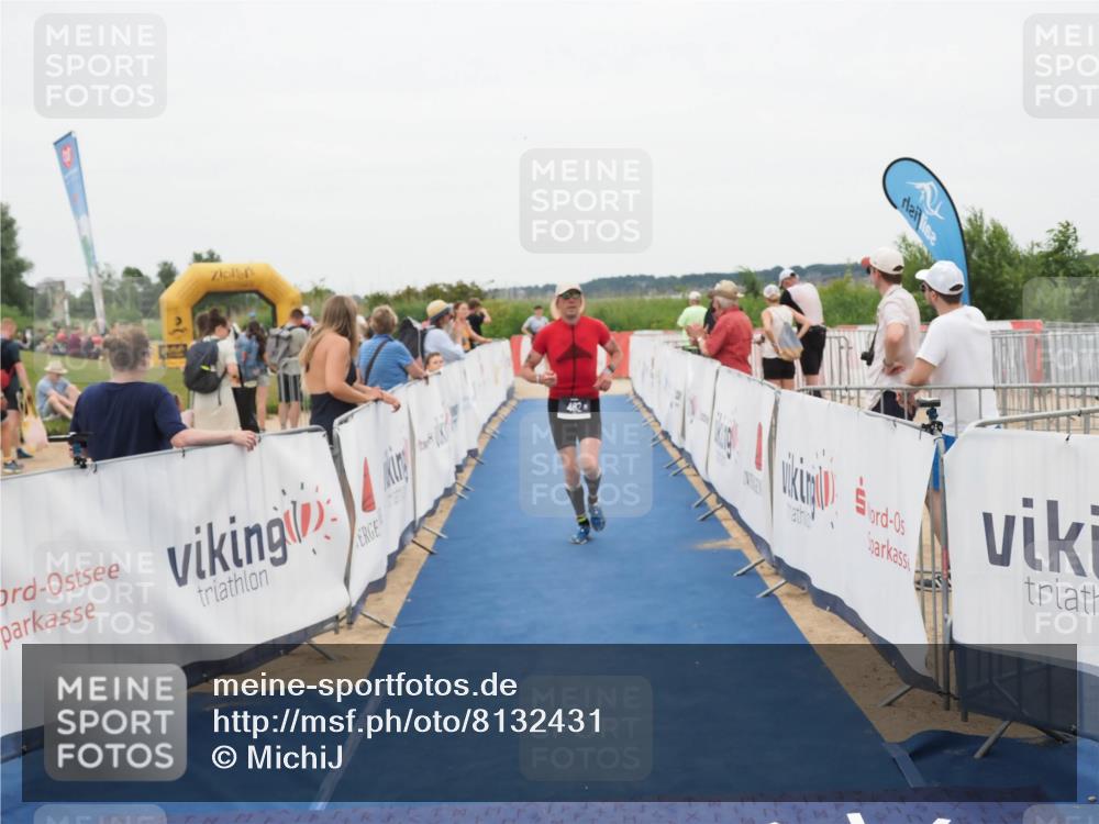 22.06.2025 - Viking Triathlon MichiJ http://msf.ph/oto/8132431 22.06.2025 15:45:42 Ziel 482 meine-sportfotos.de