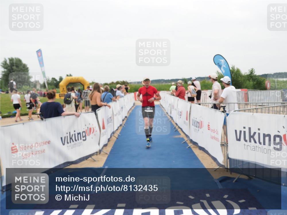 22.06.2025 - Viking Triathlon MichiJ http://msf.ph/oto/8132435 22.06.2025 15:45:43 Ziel 115, 482 meine-sportfotos.de
