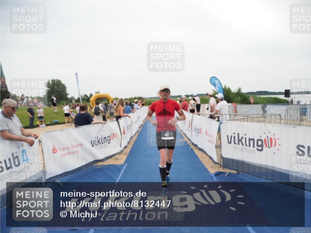 22.06.2025 - Viking Triathlon MichiJ http://msf.ph/oto/8132447 22.06.2025 15:45:44 Ziel 115, 482 meine-sportfotos.de