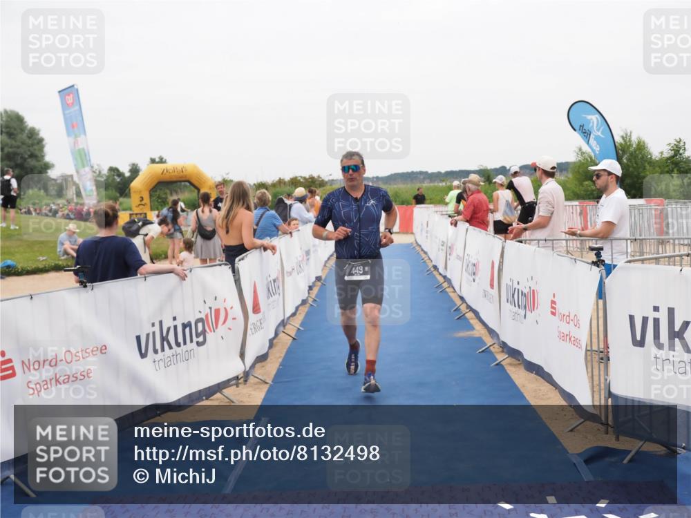22.06.2025 - Viking Triathlon MichiJ http://msf.ph/oto/8132498 22.06.2025 15:45:55 Ziel 449 meine-sportfotos.de