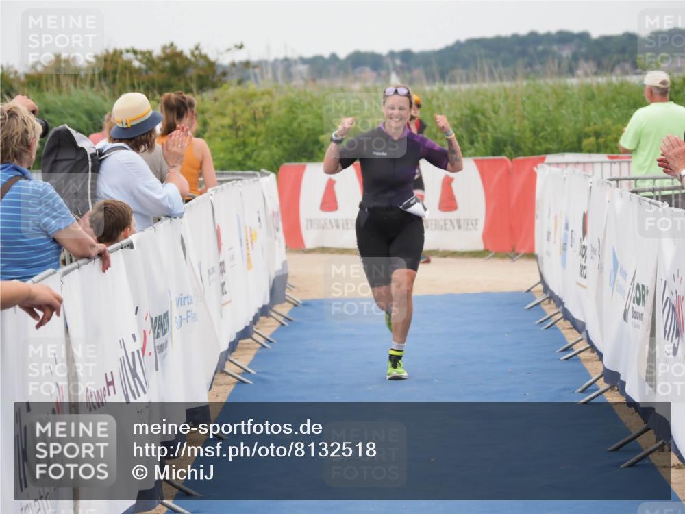 22.06.2025 - Viking Triathlon MichiJ http://msf.ph/oto/8132518 22.06.2025 15:46:02 Ziel 412 meine-sportfotos.de