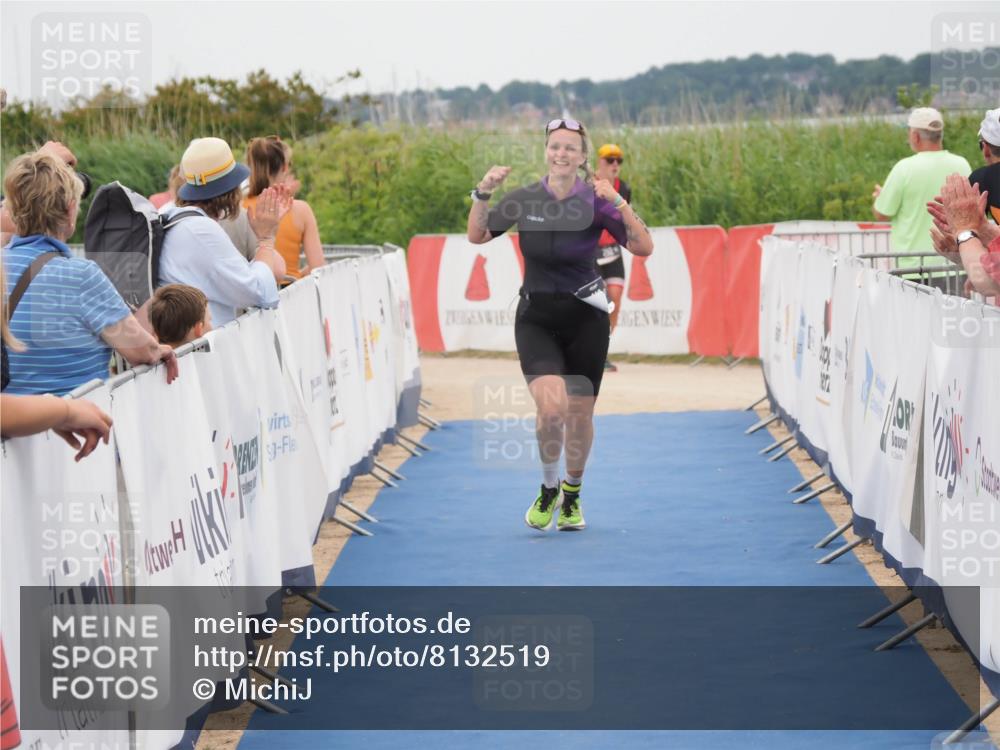22.06.2025 - Viking Triathlon MichiJ http://msf.ph/oto/8132519 22.06.2025 15:46:02 Ziel 412 meine-sportfotos.de