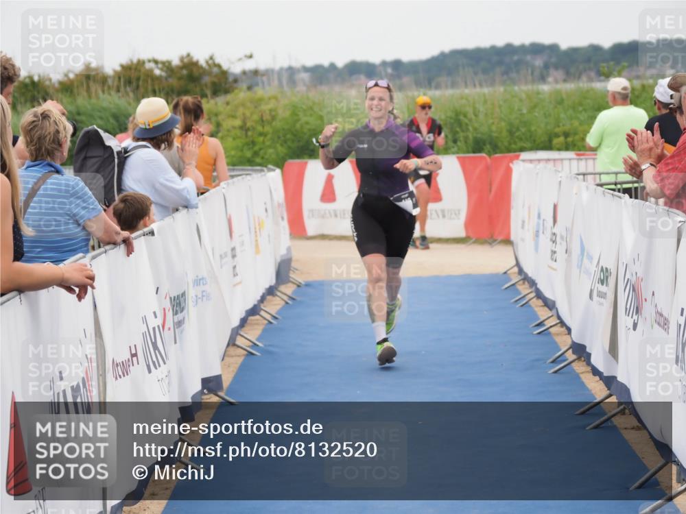 22.06.2025 - Viking Triathlon MichiJ http://msf.ph/oto/8132520 22.06.2025 15:46:02 Ziel 412 meine-sportfotos.de