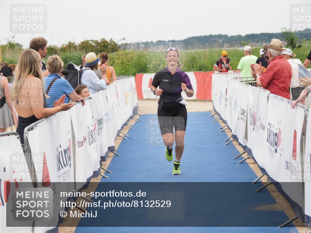 22.06.2025 - Viking Triathlon MichiJ http://msf.ph/oto/8132529 22.06.2025 15:46:03 Ziel 412 meine-sportfotos.de