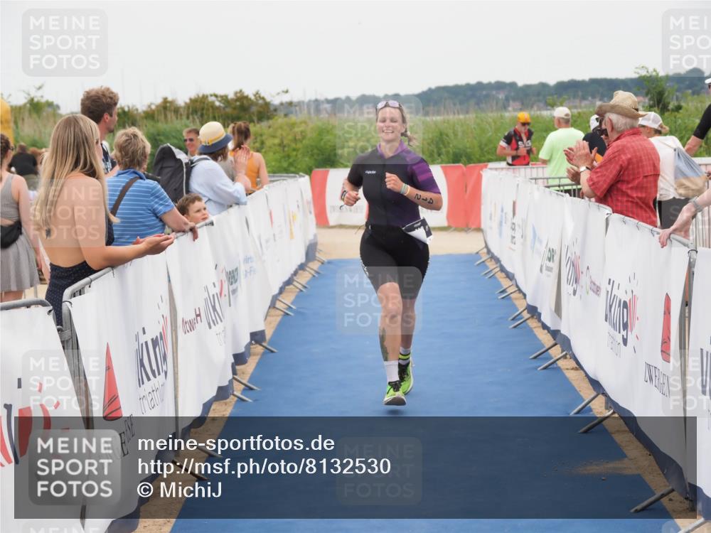 22.06.2025 - Viking Triathlon MichiJ http://msf.ph/oto/8132530 22.06.2025 15:46:04 Ziel 412 meine-sportfotos.de
