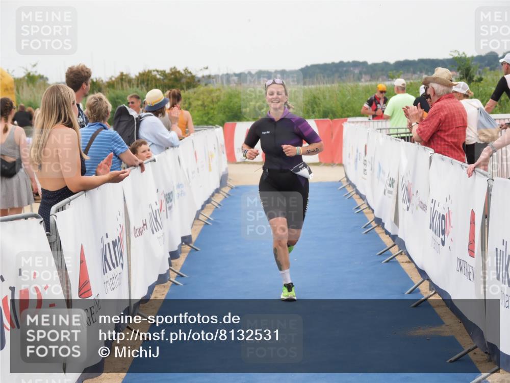 22.06.2025 - Viking Triathlon MichiJ http://msf.ph/oto/8132531 22.06.2025 15:46:04 Ziel 412 meine-sportfotos.de