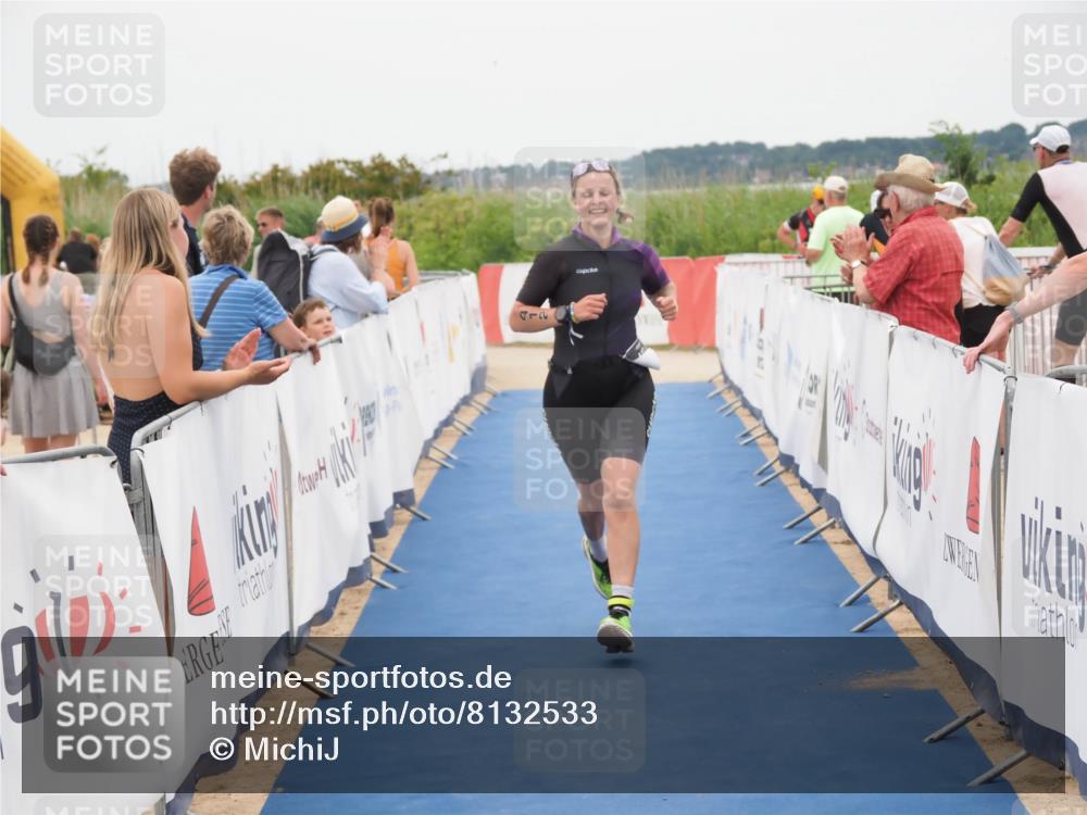 22.06.2025 - Viking Triathlon MichiJ http://msf.ph/oto/8132533 22.06.2025 15:46:04 Ziel 412 meine-sportfotos.de