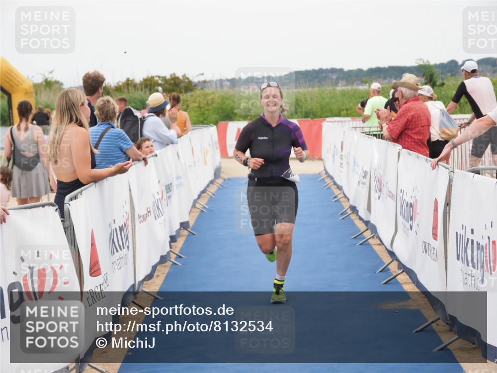 22.06.2025 - Viking Triathlon MichiJ http://msf.ph/oto/8132534 22.06.2025 15:46:04 Ziel 412 meine-sportfotos.de