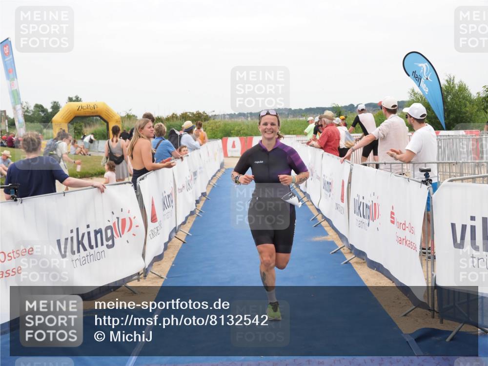 22.06.2025 - Viking Triathlon MichiJ http://msf.ph/oto/8132542 22.06.2025 15:46:05 Ziel 412 meine-sportfotos.de