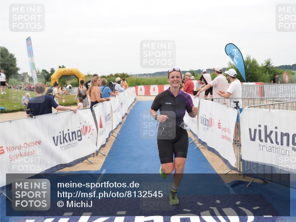 22.06.2025 - Viking Triathlon MichiJ http://msf.ph/oto/8132545 22.06.2025 15:46:05 Ziel 412 meine-sportfotos.de
