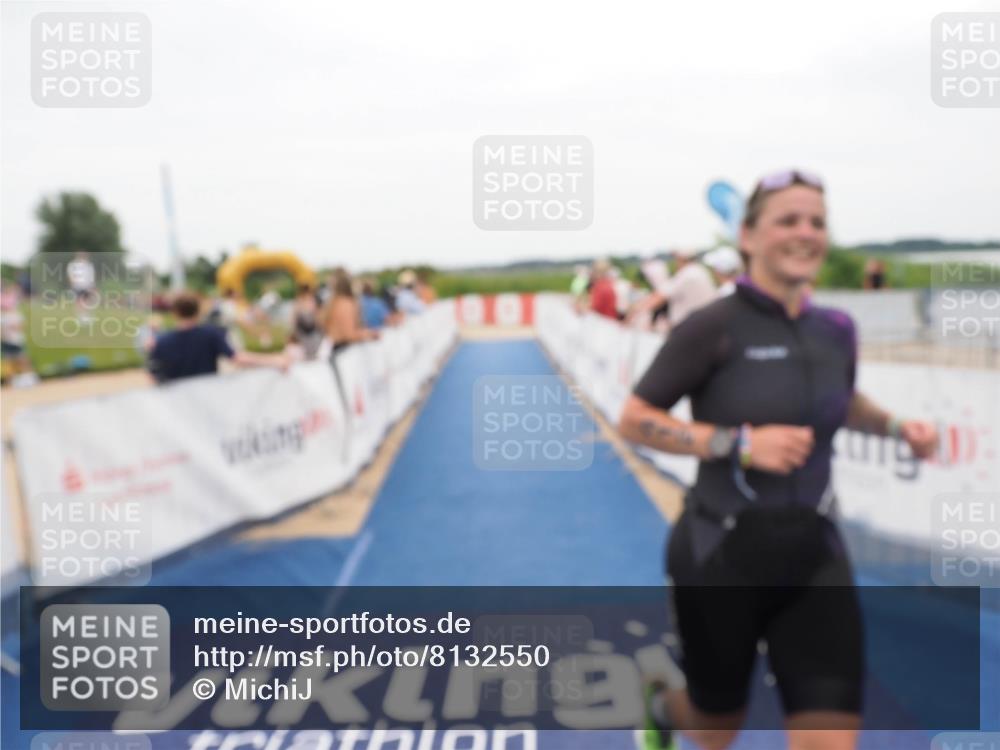 22.06.2025 - Viking Triathlon MichiJ http://msf.ph/oto/8132550 22.06.2025 15:46:06 Ziel 412 meine-sportfotos.de