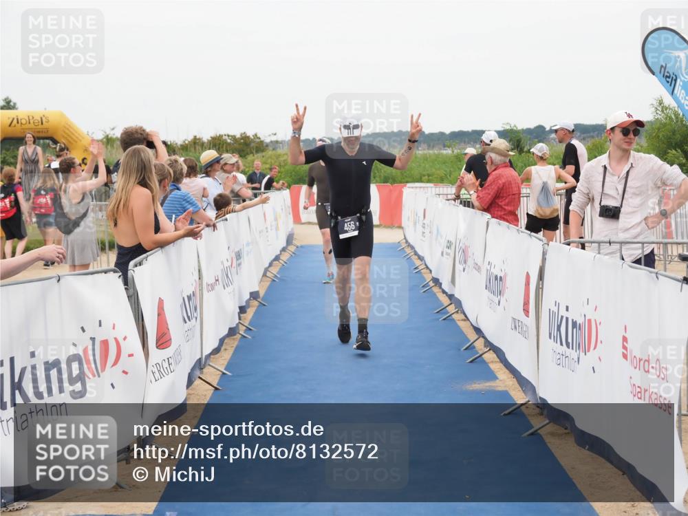 22.06.2025 - Viking Triathlon MichiJ http://msf.ph/oto/8132572 22.06.2025 15:46:45 Ziel 456 meine-sportfotos.de