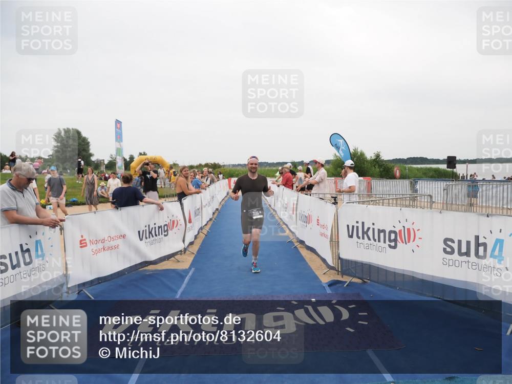 22.06.2025 - Viking Triathlon MichiJ http://msf.ph/oto/8132604 22.06.2025 15:46:53 Ziel 335 meine-sportfotos.de