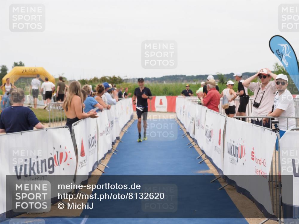 22.06.2025 - Viking Triathlon MichiJ http://msf.ph/oto/8132620 22.06.2025 15:47:19 Ziel 204 meine-sportfotos.de
