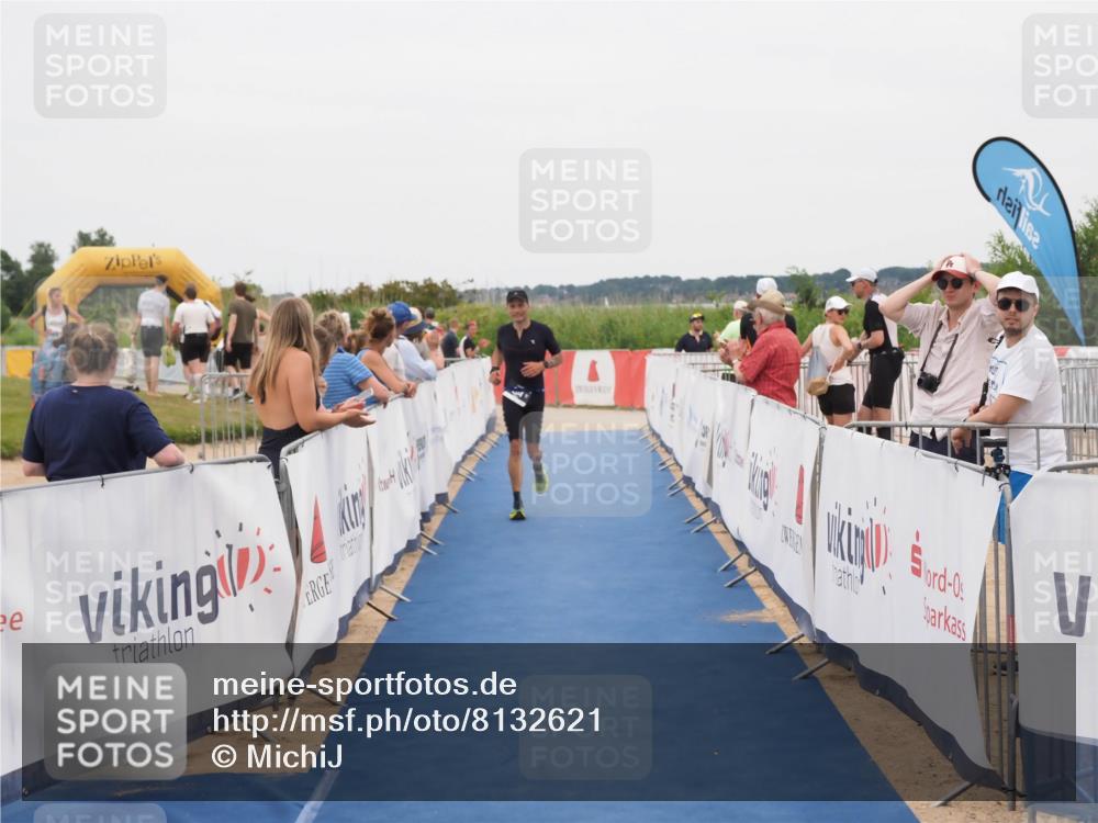 22.06.2025 - Viking Triathlon MichiJ http://msf.ph/oto/8132621 22.06.2025 15:47:19 Ziel 204 meine-sportfotos.de