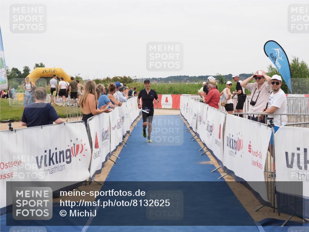22.06.2025 - Viking Triathlon MichiJ http://msf.ph/oto/8132625 22.06.2025 15:47:20 Ziel 204 meine-sportfotos.de