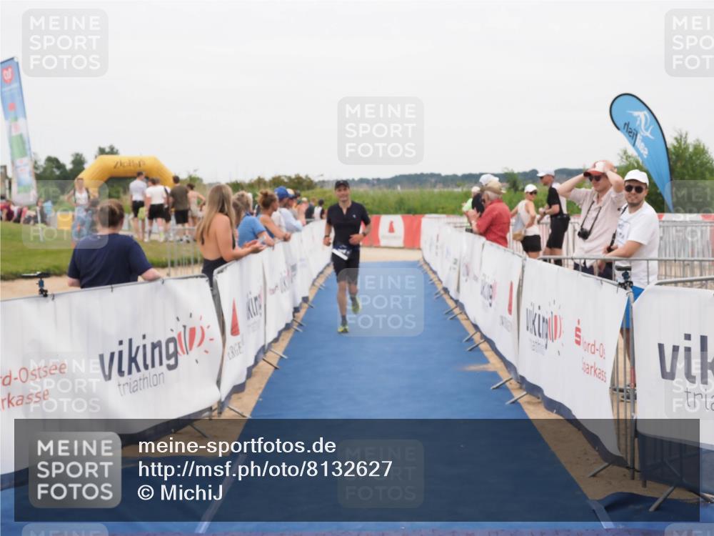 22.06.2025 - Viking Triathlon MichiJ http://msf.ph/oto/8132627 22.06.2025 15:47:20 Ziel 204 meine-sportfotos.de
