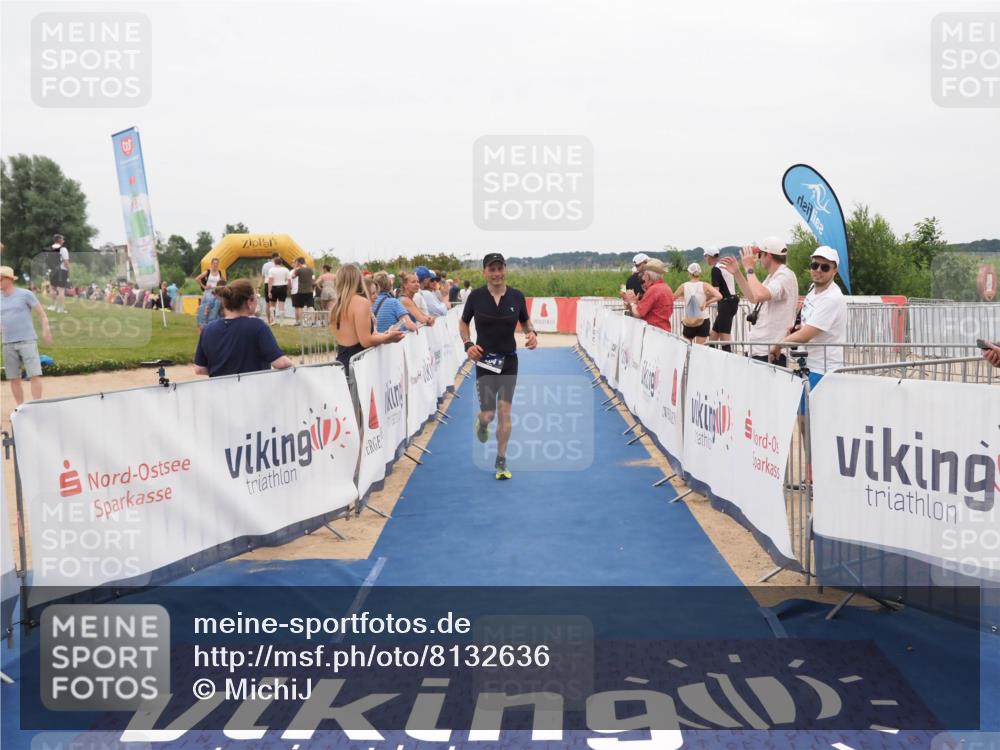 22.06.2025 - Viking Triathlon MichiJ http://msf.ph/oto/8132636 22.06.2025 15:47:21 Ziel 204 meine-sportfotos.de