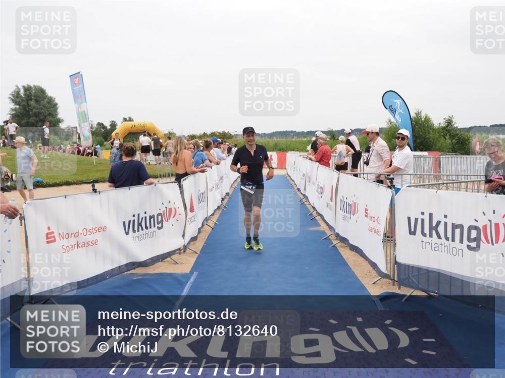 22.06.2025 - Viking Triathlon MichiJ http://msf.ph/oto/8132640 22.06.2025 15:47:22 Ziel 204 meine-sportfotos.de