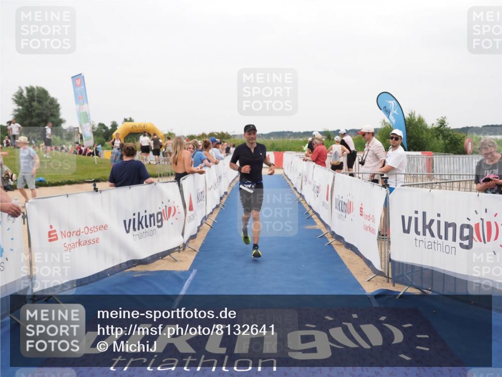22.06.2025 - Viking Triathlon MichiJ http://msf.ph/oto/8132641 22.06.2025 15:47:22 Ziel 204 meine-sportfotos.de